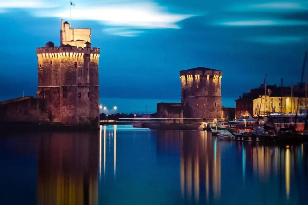 Appartement Proche Marche Au Coeur Du Centre + Wifi La Rochelle  Buitenkant foto